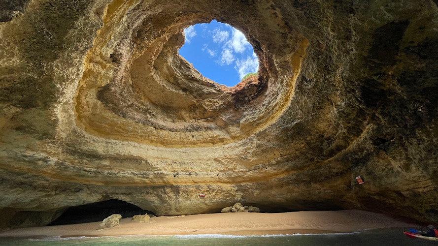 Randonnée des 7 vallées suspendues - Grotte de Benagil